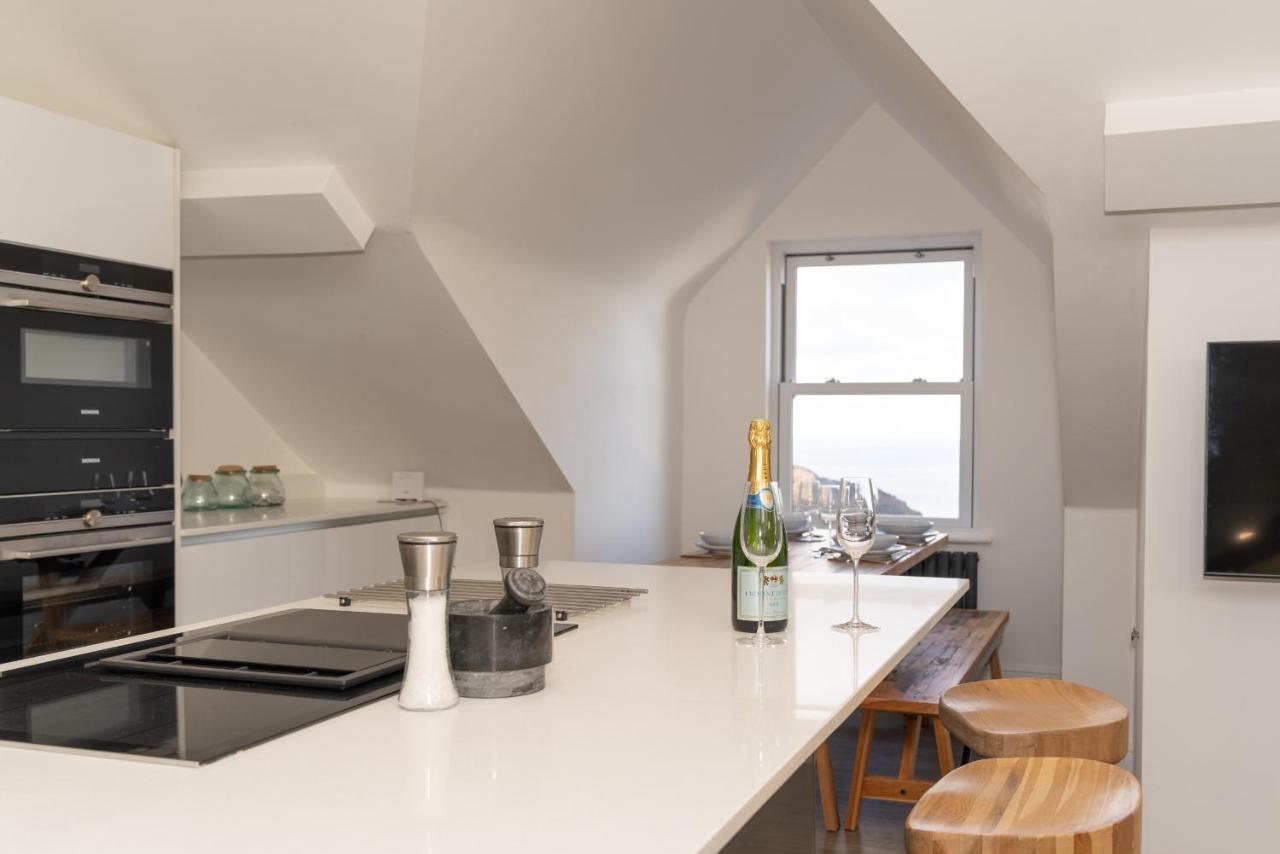 Larkrise - 3 Bed Penthouse-Sleeps 6-Tjslr Apartment Улакумб Екстериор снимка