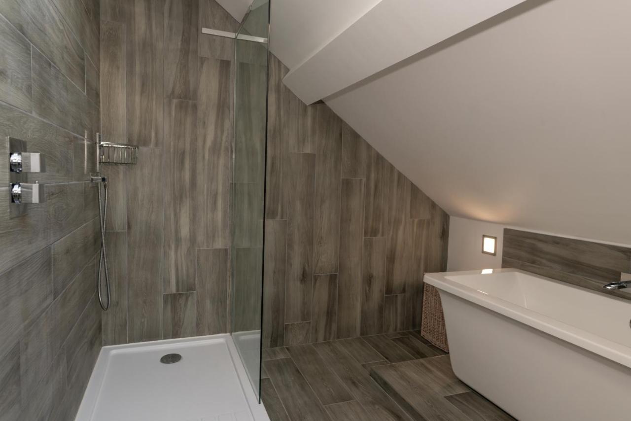 Larkrise - 3 Bed Penthouse-Sleeps 6-Tjslr Apartment Улакумб Екстериор снимка